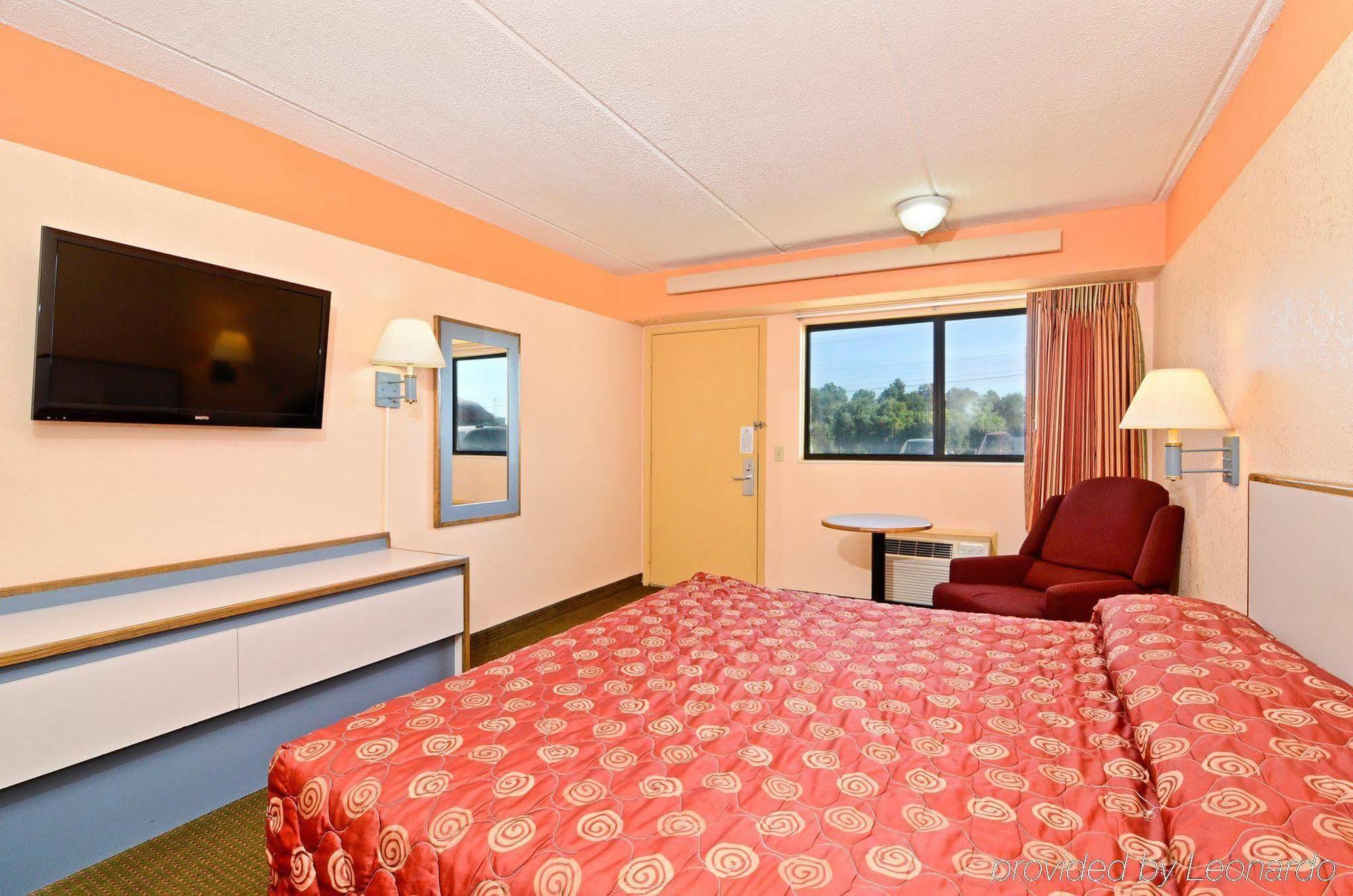 Fair View Inn & Suites Memphis Room photo